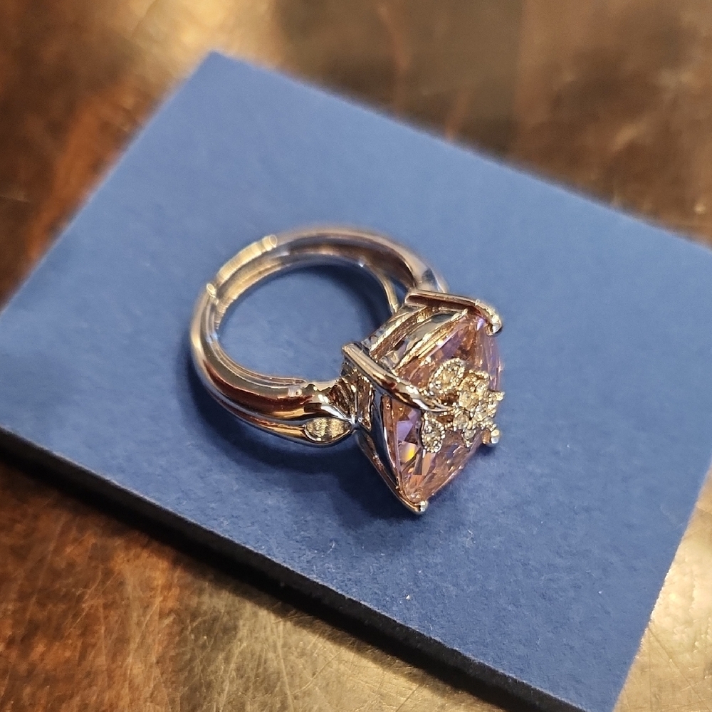 Elegant Avon Pink Gemstone Ring W/ Floral Accent